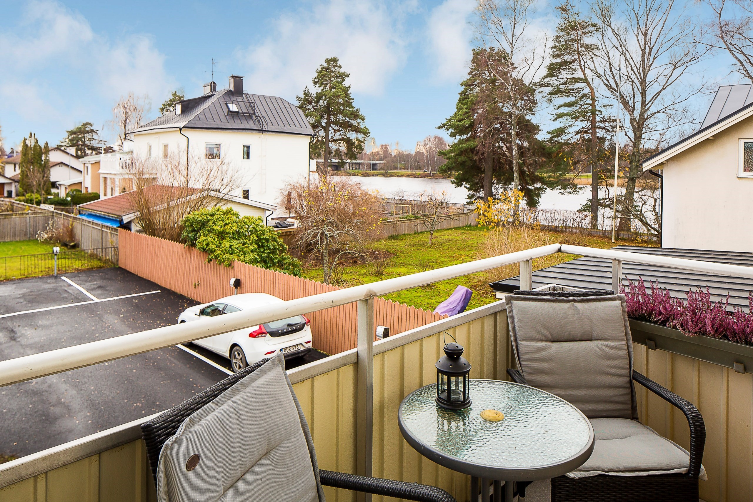 Balkong med älvutsikt