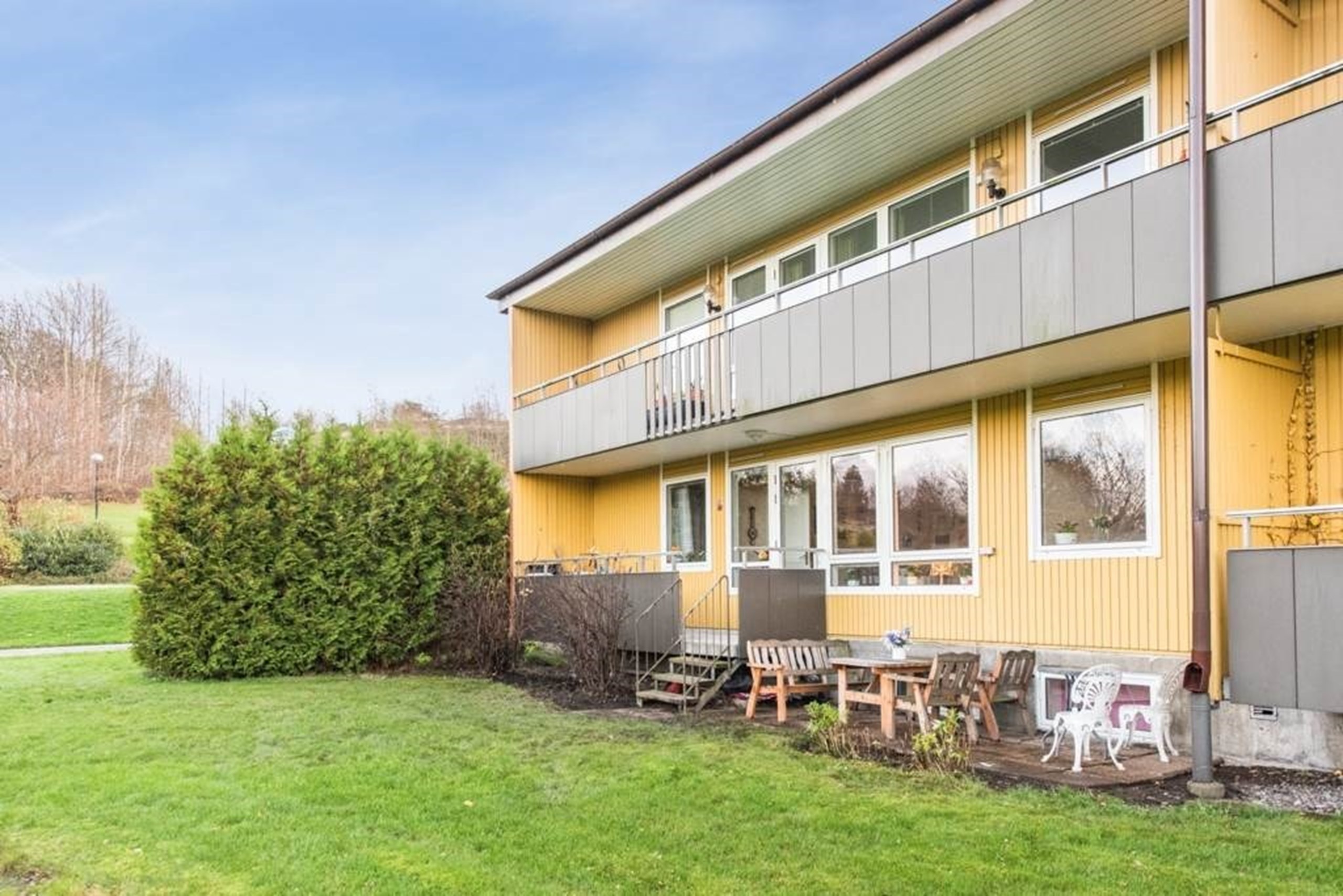 Sommartid från liknande lägenhet