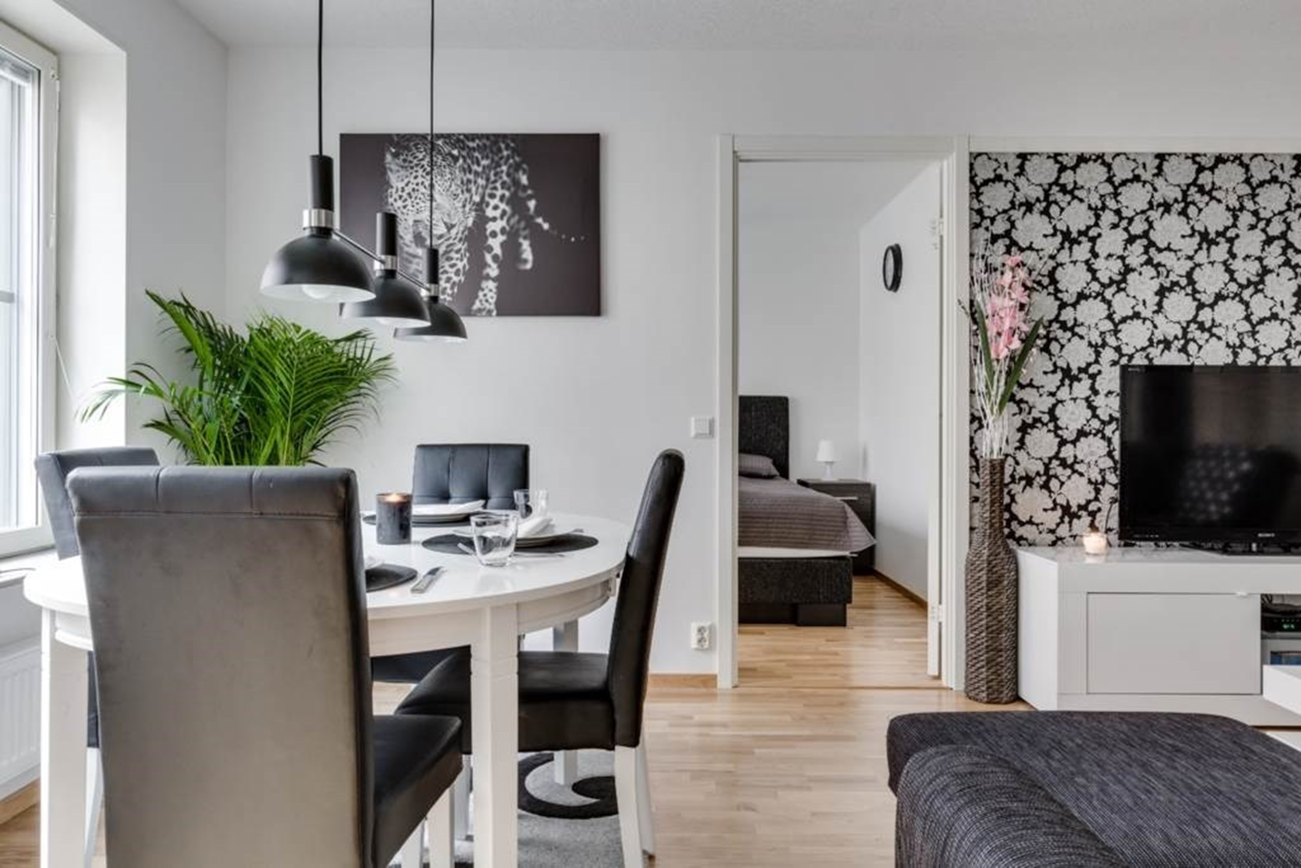 Vardagsrum med matplats